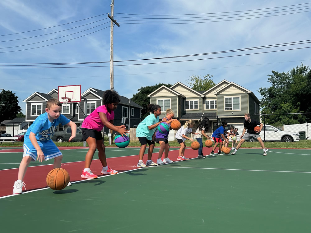 kids playing basketball