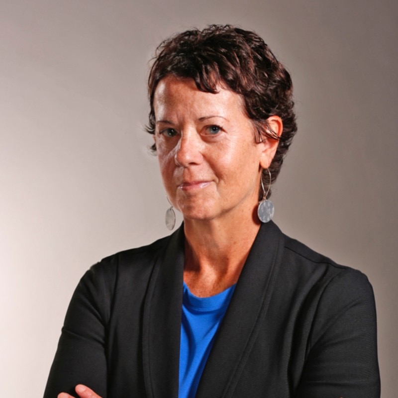 Headshot - Cunningham, Joanne